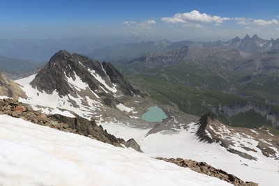 Du Pic Bayle, vers l'E-NE et le Lac des Quirlies Du Pic Bayle, vers l'E-NE et le Lac des Quirlies