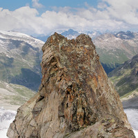 Piz Umur; la vetta vista dalla cresta SE