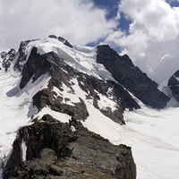 Piz Umur; la "triade"  Roseg-Scerscen-Bernina...