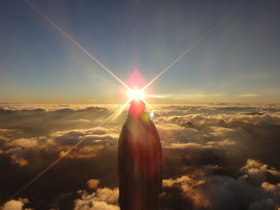 la Vierge et le soleil la Vierge et le soleil
