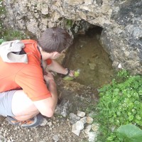 Fontaine de l'Ours de Corrençon (ou source Bressant) bien peu alimentée