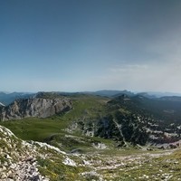 Panorama de la Plaine de la Queyrie, sommet de la Peyre Rouge et Mont Aiguille