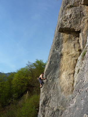 Le jeu de la couenne : le Pont de Vence, Arnaud H. dans "el vals del obrero" (7b)