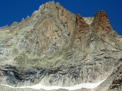 Aiguille Orientale du Soreiller et Tours Rouges