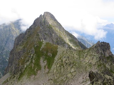 Dent d'Emaney, dans l'axe de l'arête SW Dent d'Emaney, dans l'axe de l'arête SW