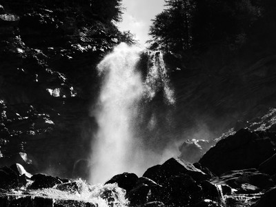 Cascade Cascade
