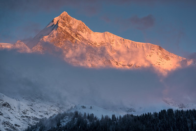L'Aiguille de Bionnassay L'Aiguille de Bionnassay
