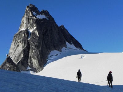 Pigeom Spire - Arête W - Approche Pigeom Spire - Arête W - Approche