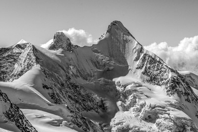 Obergabelhorn & Cervin en N&B Obergabelhorn & Cervin en N&B