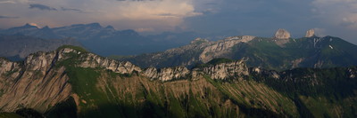 Vue sur les Tours d'Aï, M.Wist, 2013 Vue sur les Tours d'Aï, M.Wist, 2013