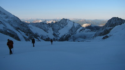 montée vers les Dômes de Miage montée vers les Dômes de Miage