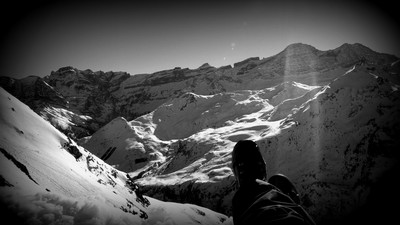 Repos du guerrier, face à la Brêche (col du Pourteilhou) Repos du guerrier, face à la Brêche (col du Pourteilhou)