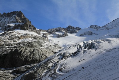 Du bas du glacier de la Pilatte, vers l'amont Du bas du glacier de la Pilatte, vers l'amont