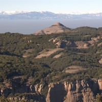 El Montcau des de la Mola