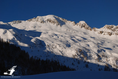 La Cima della Scala 2427m versante orientale La Cima della Scala 2427m versante orientale