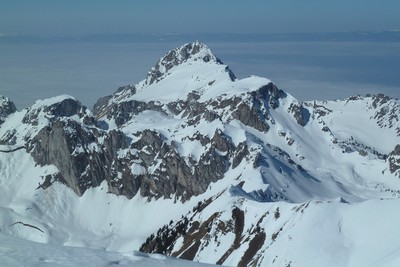 Dent d'Oche vue depuis la Tête de Lanchenaire Dent d'Oche vue depuis la Tête de Lanchenaire