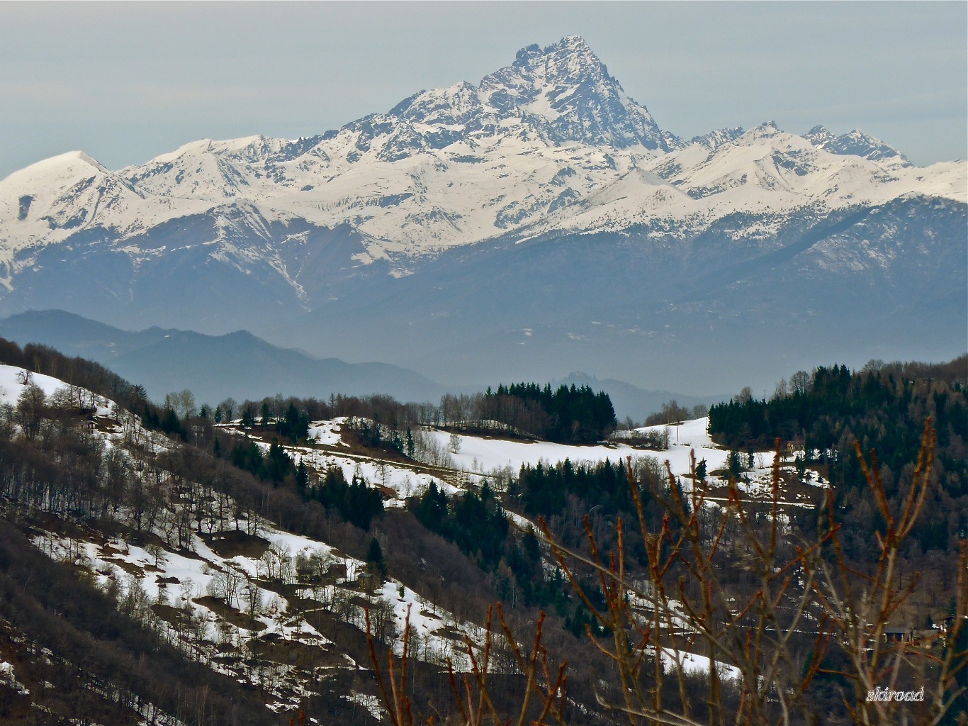 Beau tour sous l'oeil vigilant du Viso.
