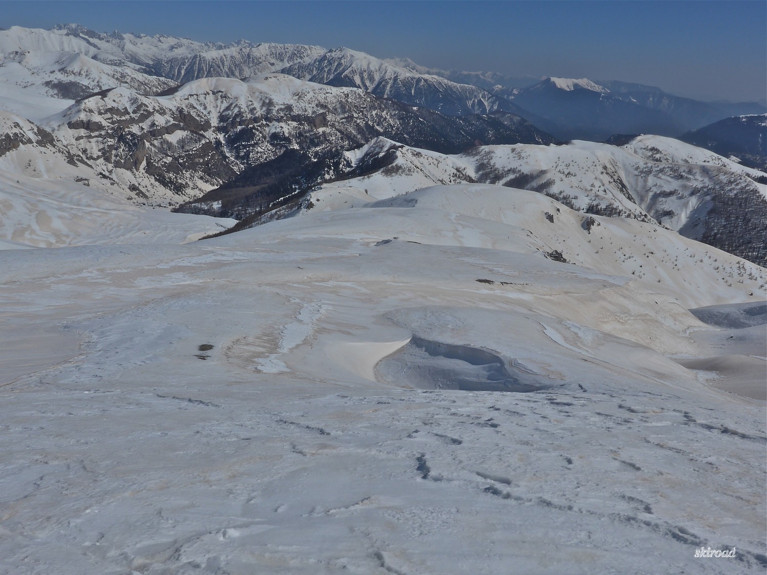 La croupe de montée menant au Démant.