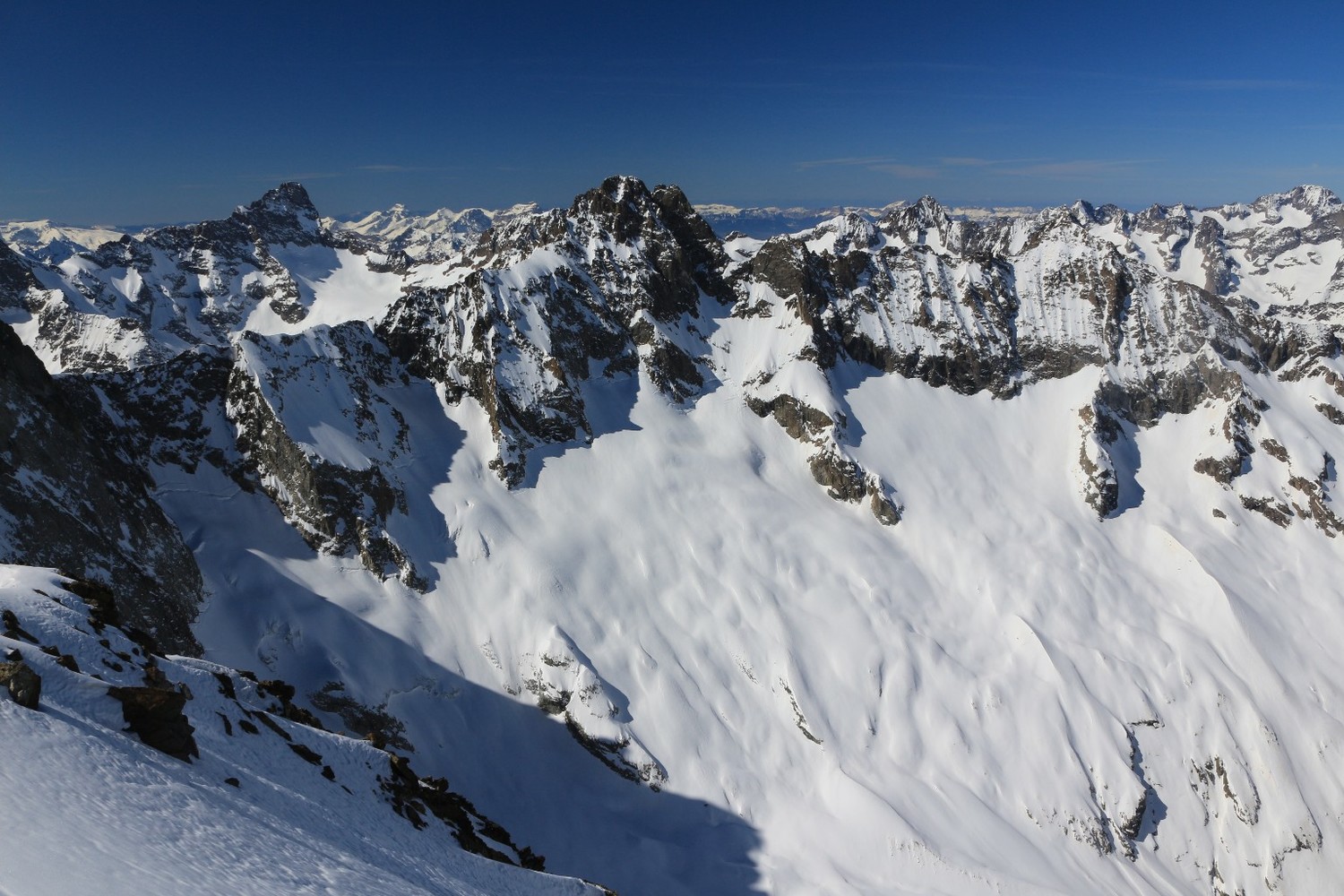 De la Cime de Clot Châtel, vers l'W