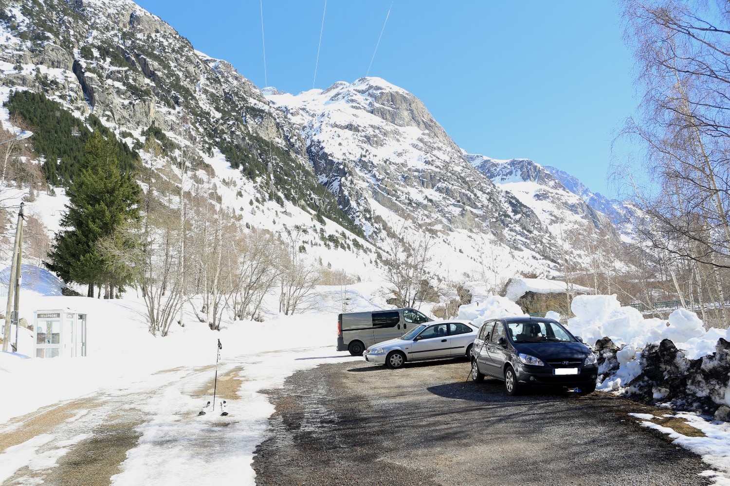 Retour skis aux pieds jusqu'à la voiture