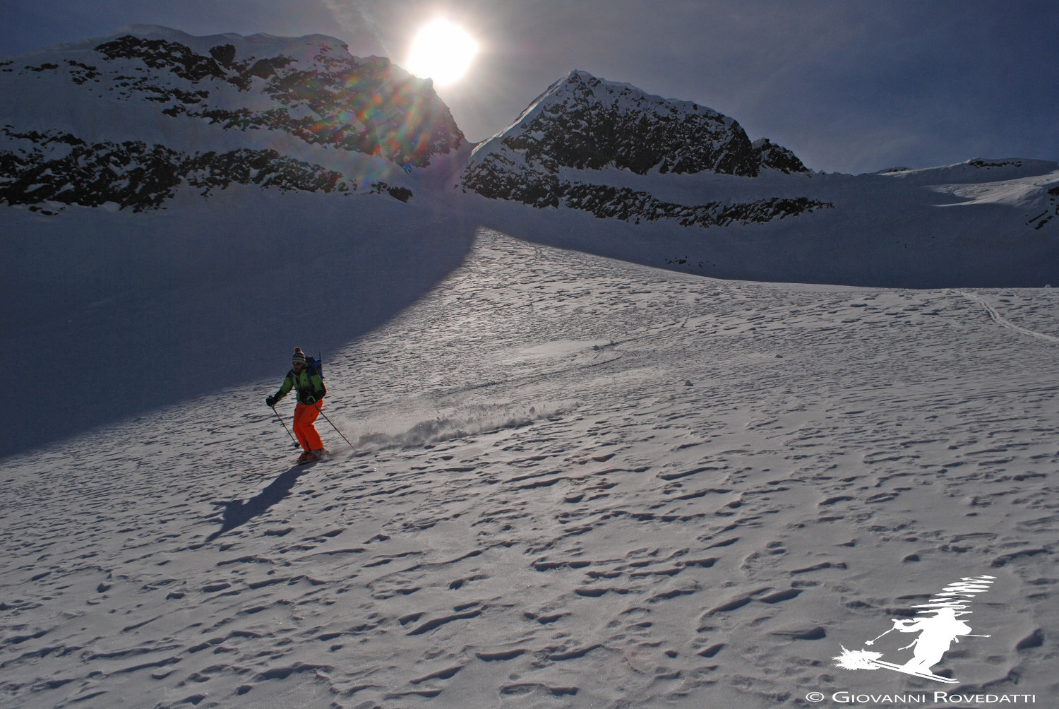 Qualche tratti di neve ancora in parte invernale, sottostante il Pizzo della Forcola 2675m versante N