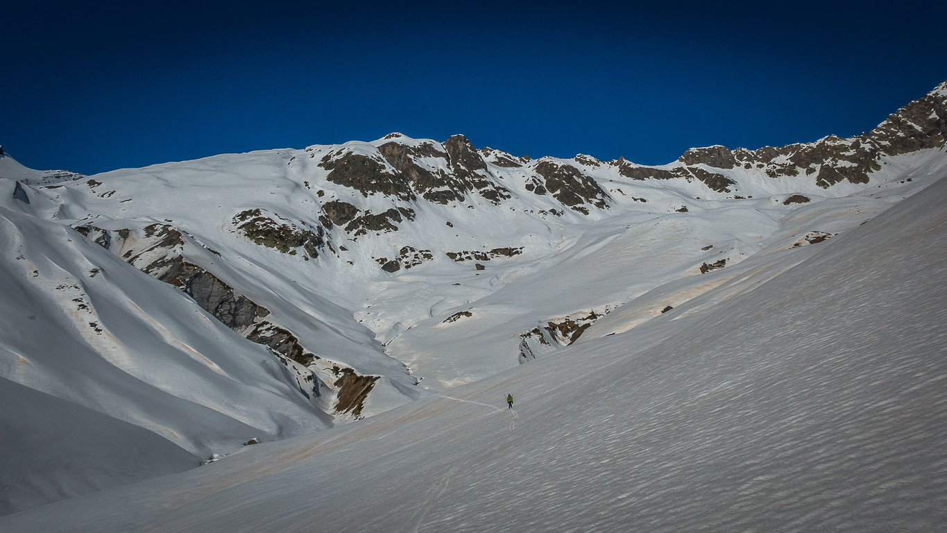 Descente SE Tête N des Fours. des grands espaces ouverts comme on aime...