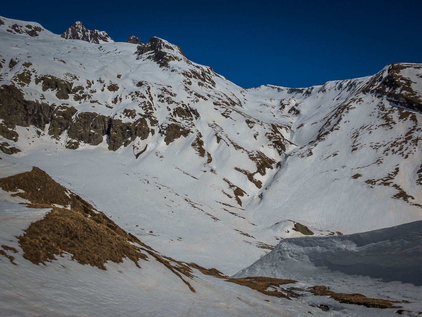 Aig des Glaciers. Etat des lieux Cabottes.