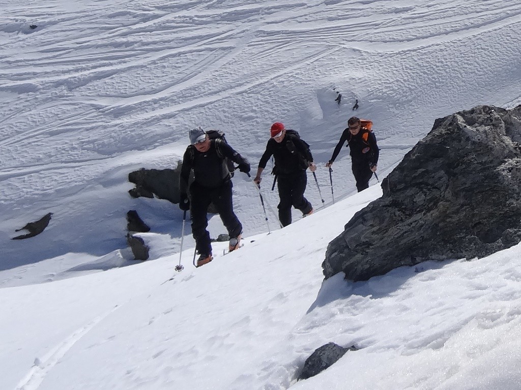 Dans le haut de la combe d'Allèves