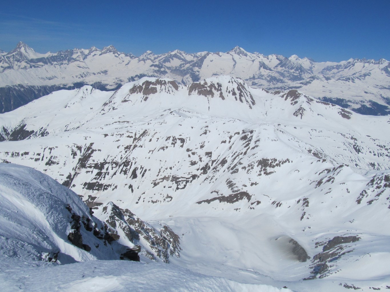 panorama verso le vette dell'Oberland Bernese