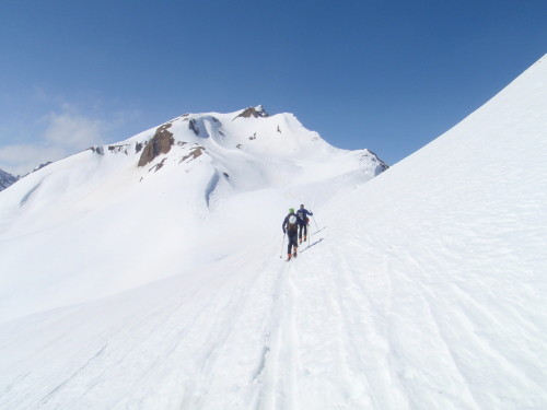 Al centro la cima