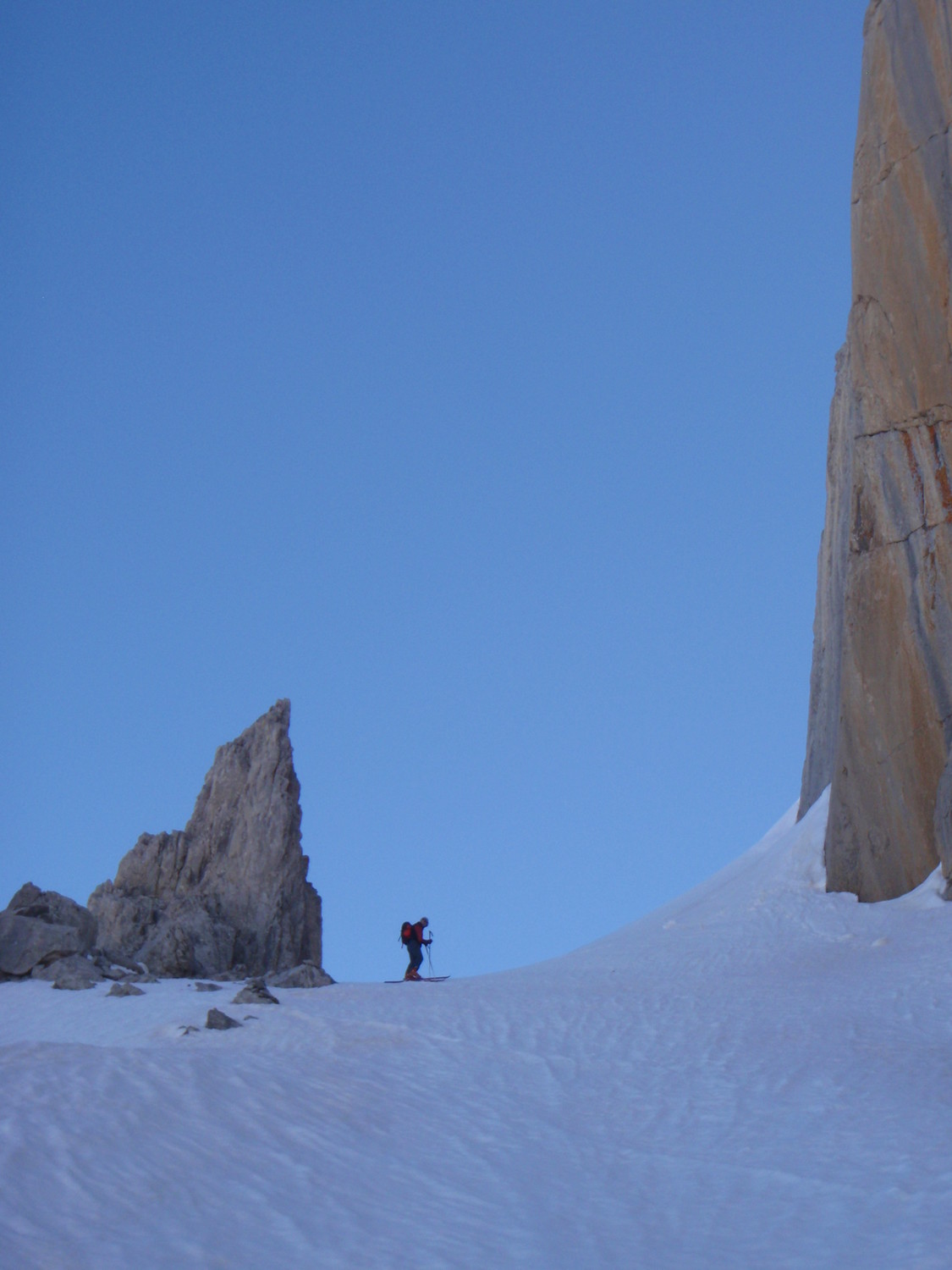 Vers 2700m sous la falaise
