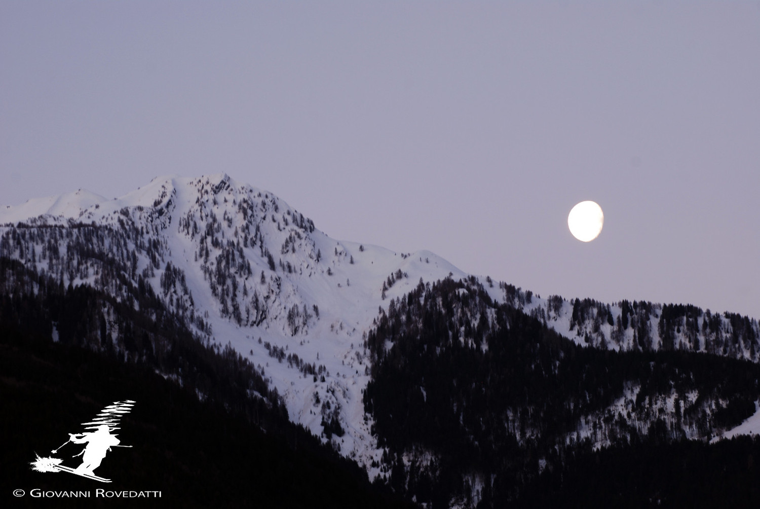 Pizzo dei Galli 2217m e canalone N della Val Giuta da Morbegno al mattino prima della nostra visita