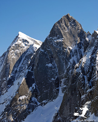Parete NW del Pizzo Badile 3305m e parte del Pizzo Cengalo 3369m dal Pizzo dei Vanni 2774m Parete NW del Pizzo Badile 3305m e parte del Pizzo Cengalo 3369m dal Pizzo dei Vanni 2774m