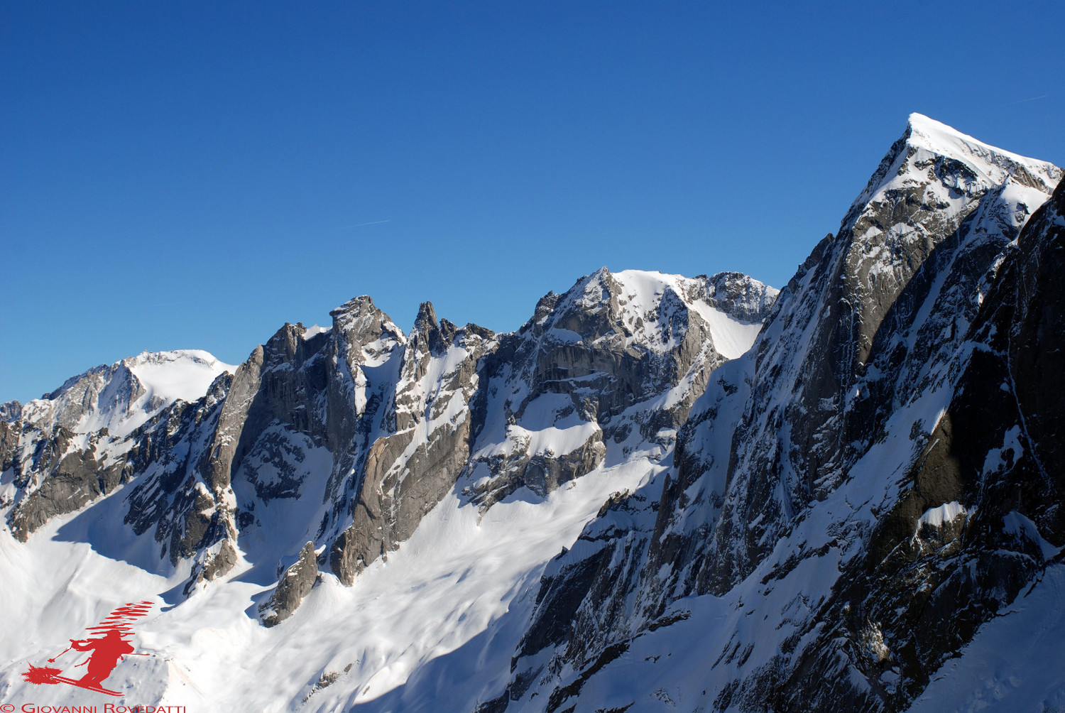 Le Sciore versante W (Bondasca) dal Pizzo dei Vanni 2774m