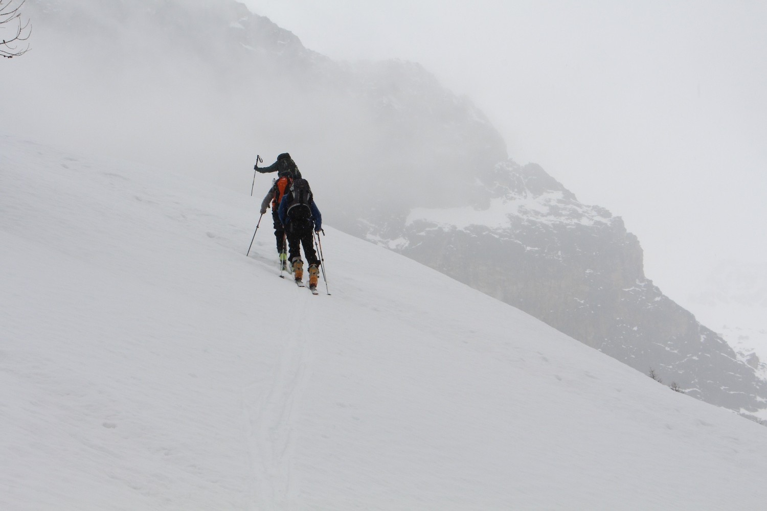 Traversi nella nebbia
