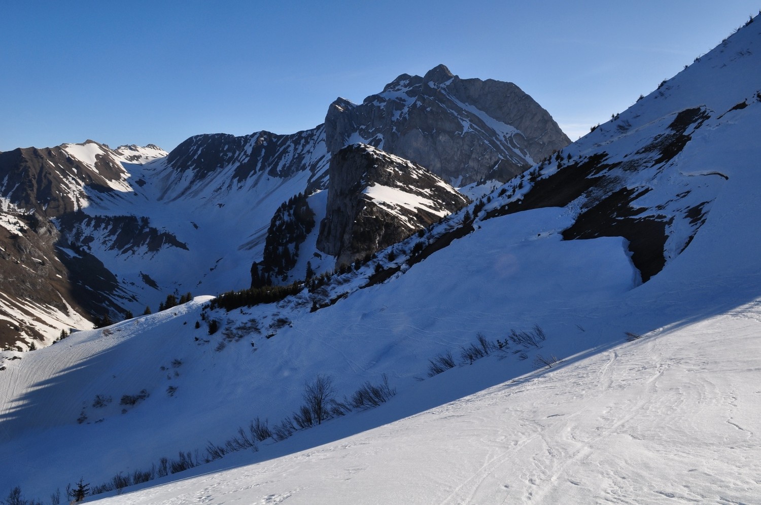 cornettes et reptation dans la face N de lachau