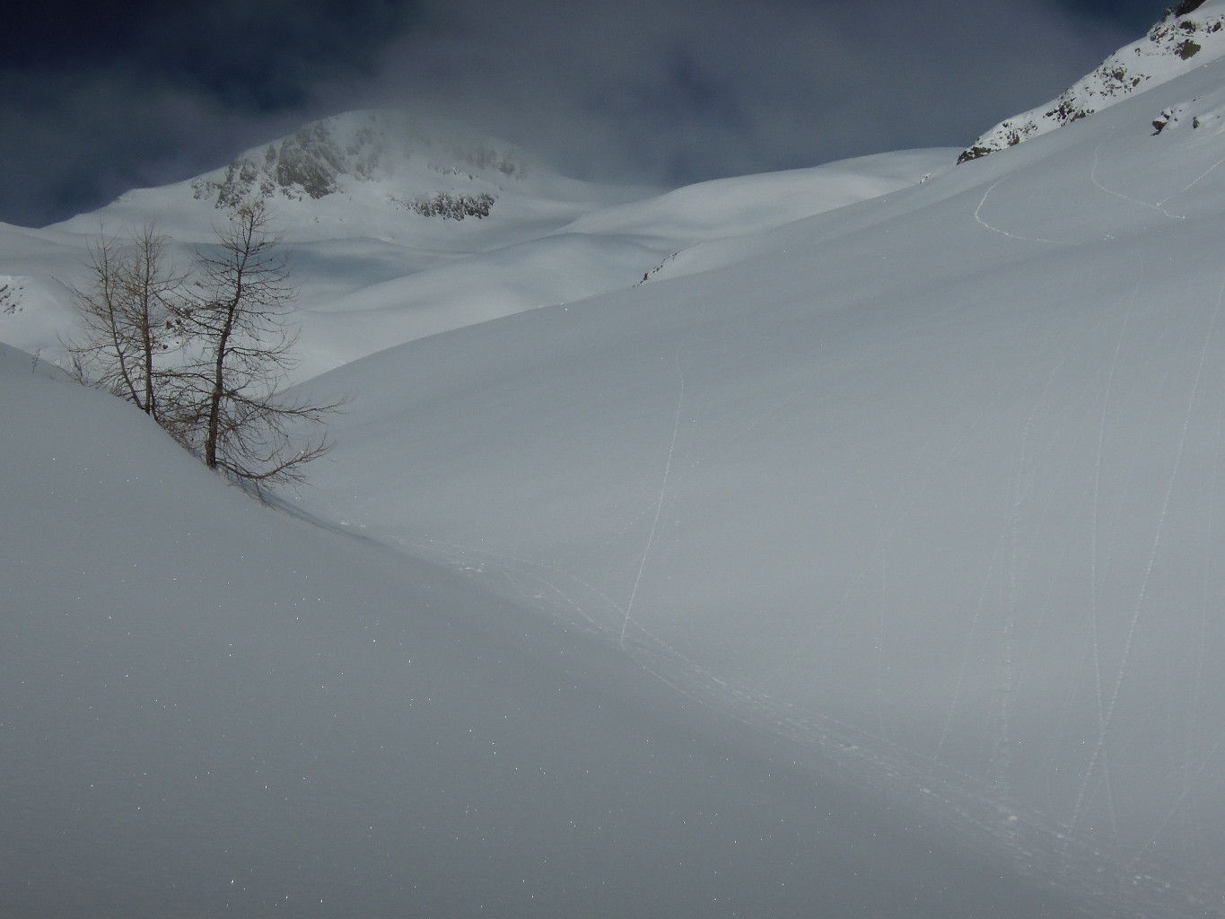 Déjà en face Est, une neige superbe!