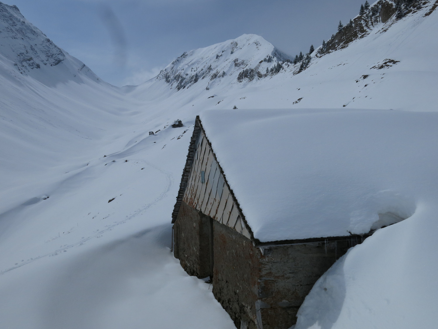 Chalet et vallon de Porcheresse