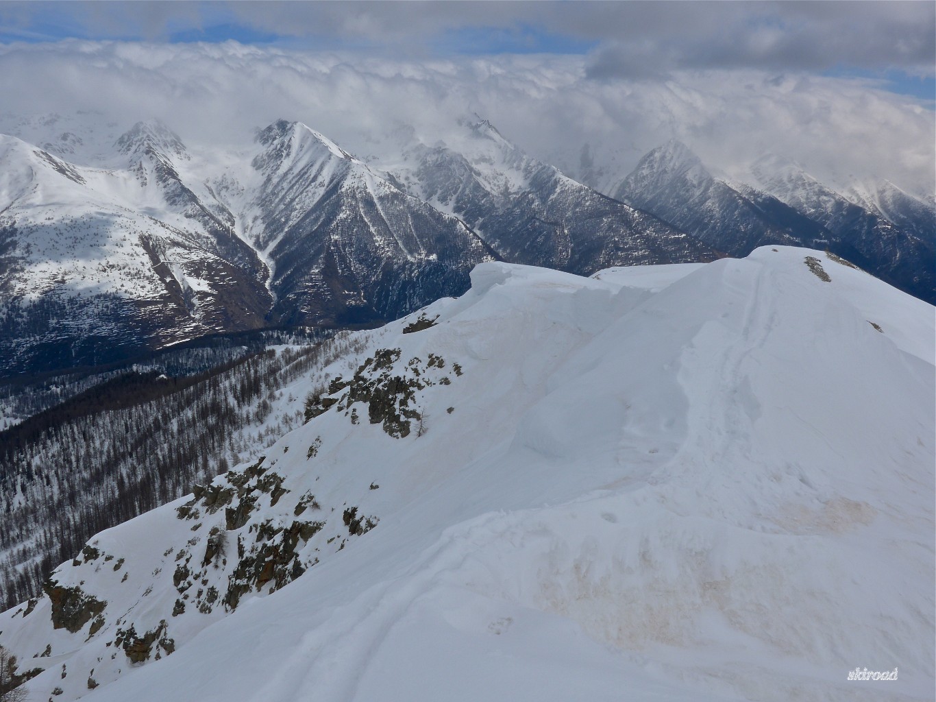 De l'Alpet vue sur Aunos et ses crêtes N et W