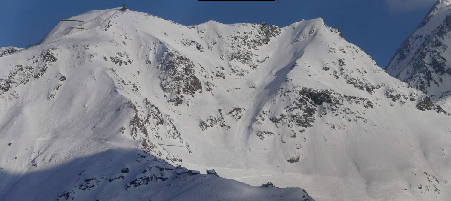 La face W de l'aiguille Rouge depuis le col des Frettes