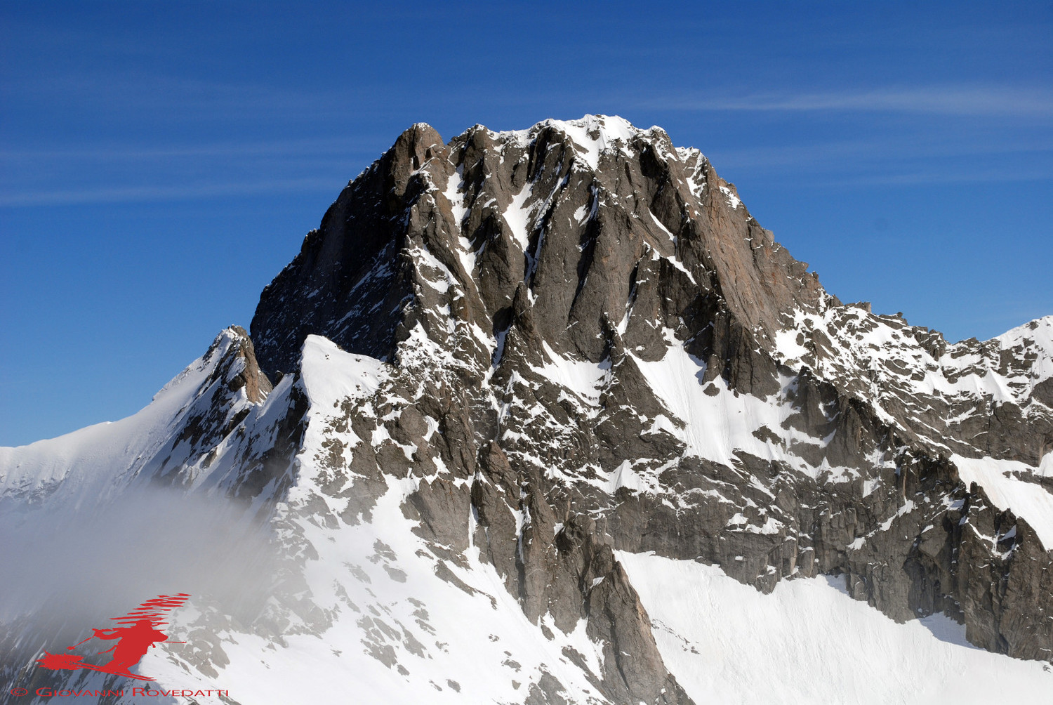 Il Pizzo badile 3305m versante SW dal Pizzo Porcellizzo 3076m