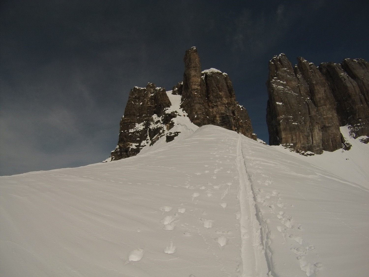 Vetta e ripido canale che la precede
