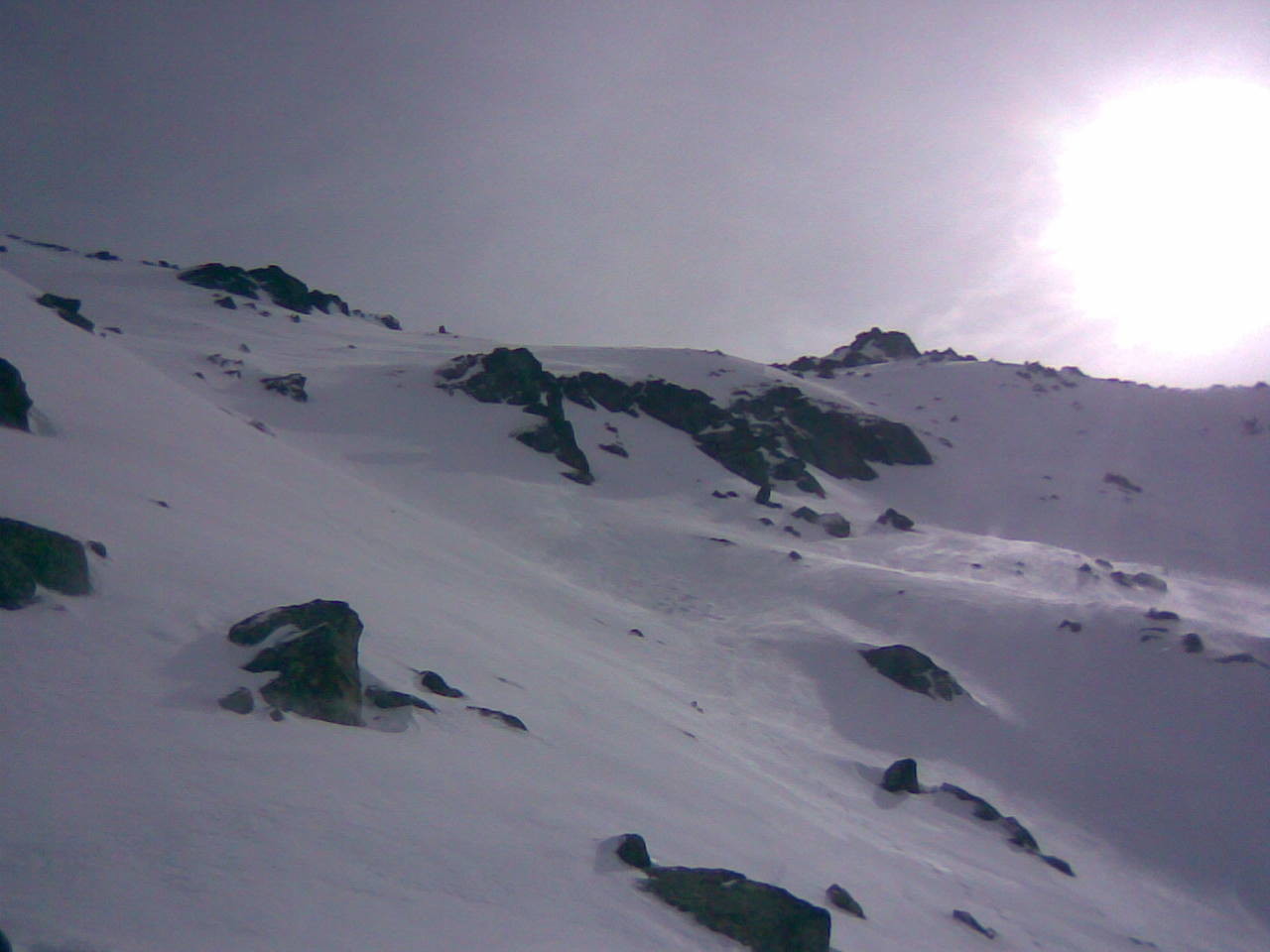 Sous le col NW 2707