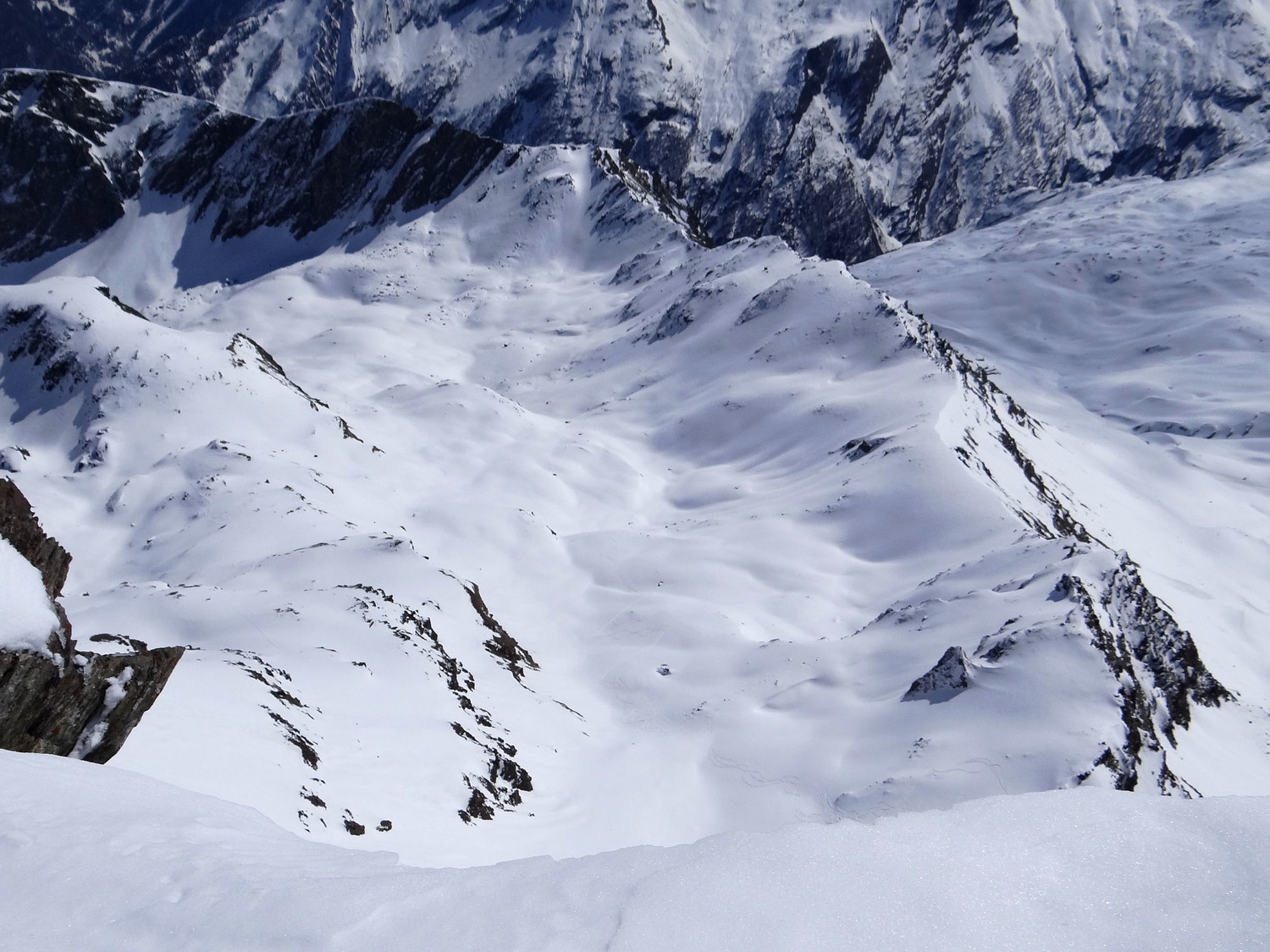 Plongée sur le vallon supérieur de Vermiana