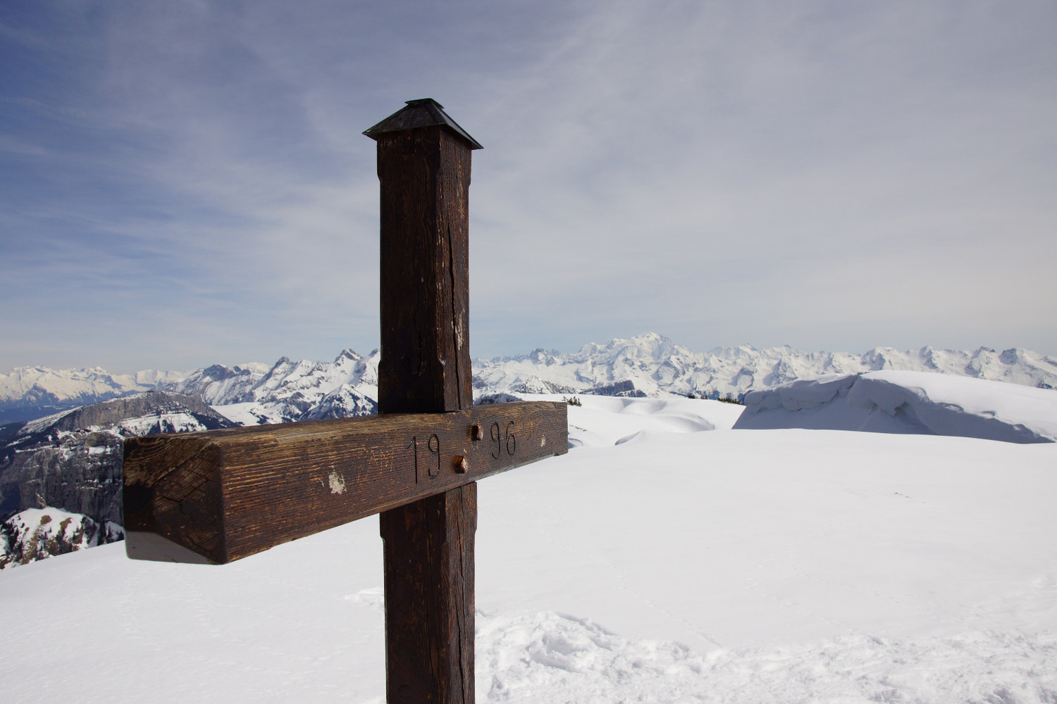 Cross at Sous-Dine, view on MT Blanc