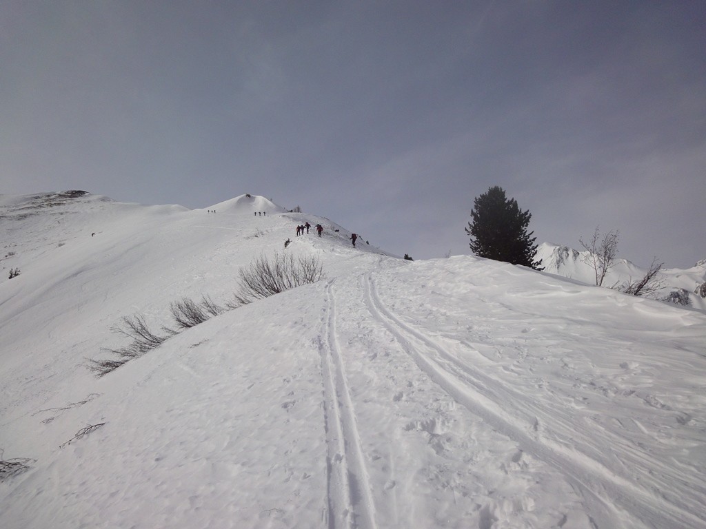 Du monde à la montée à la Dotse