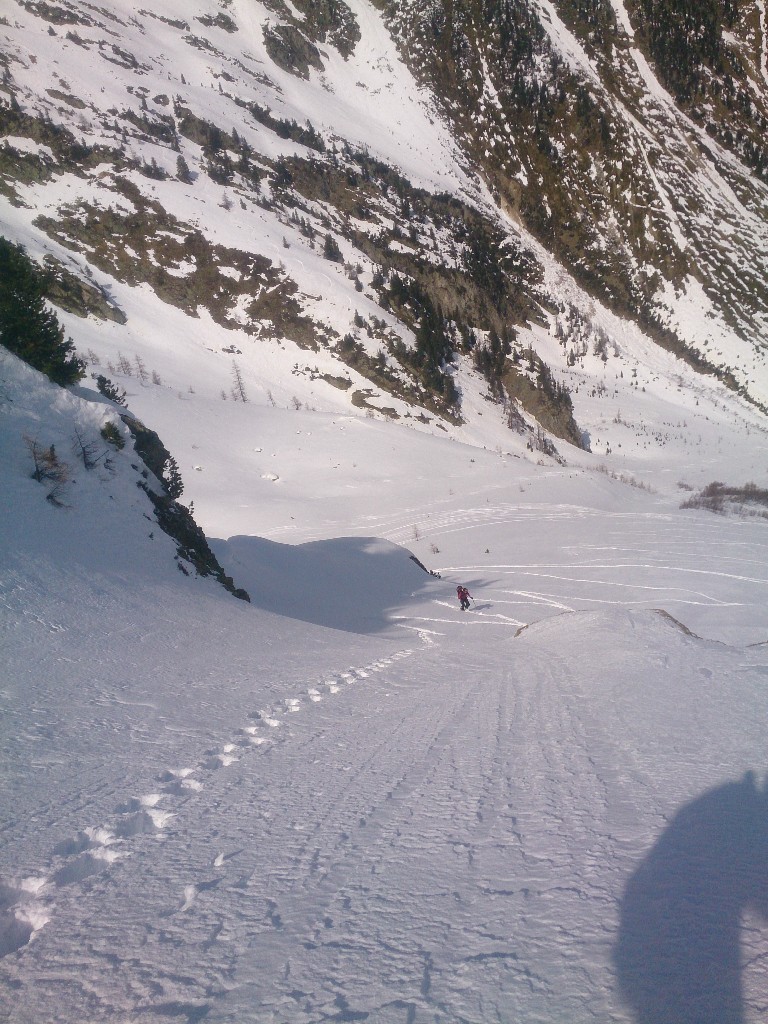 Jana me rejoint à l'étroiture