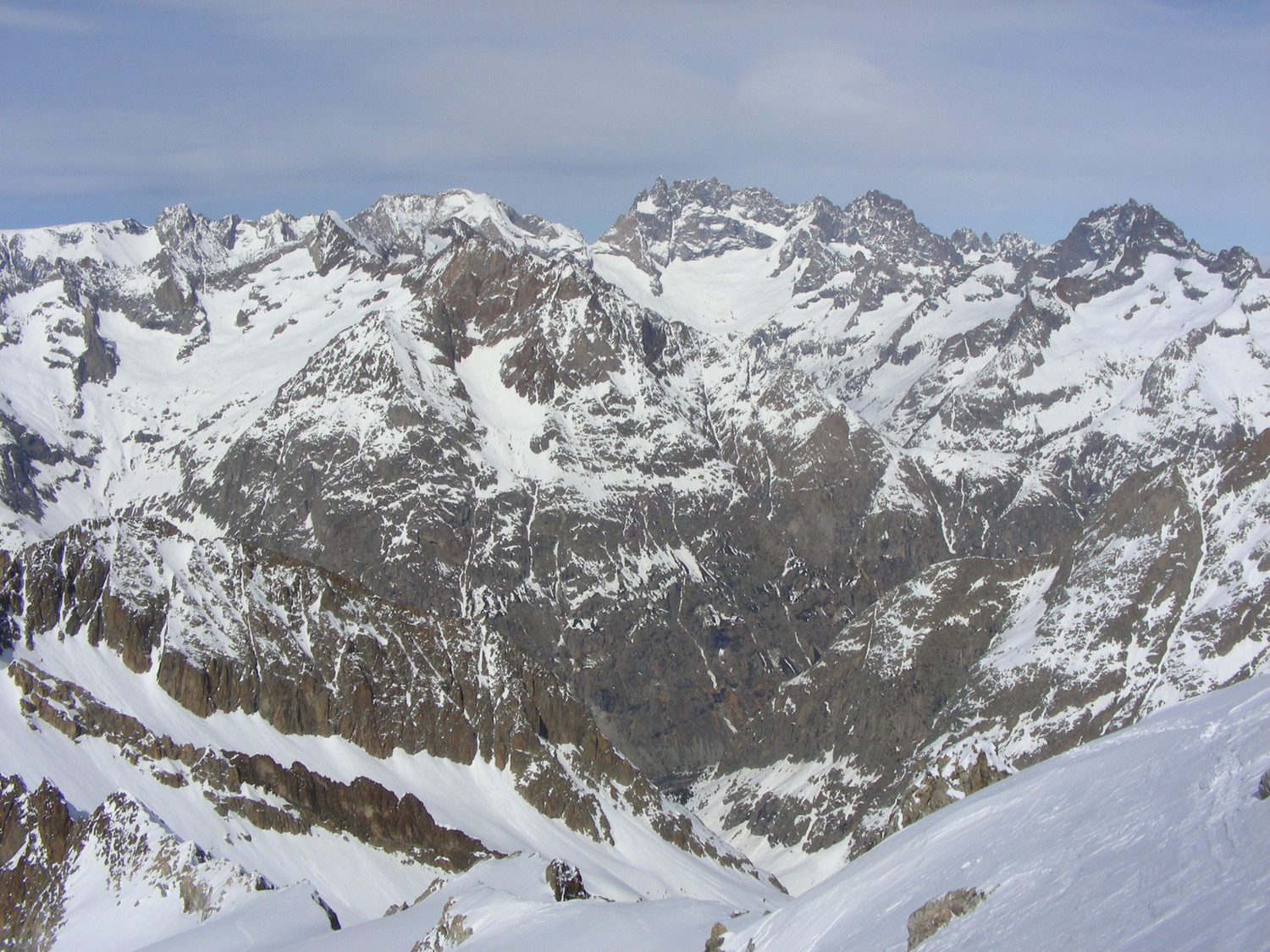 Vue vers le N depuis la Tête des Fétoules