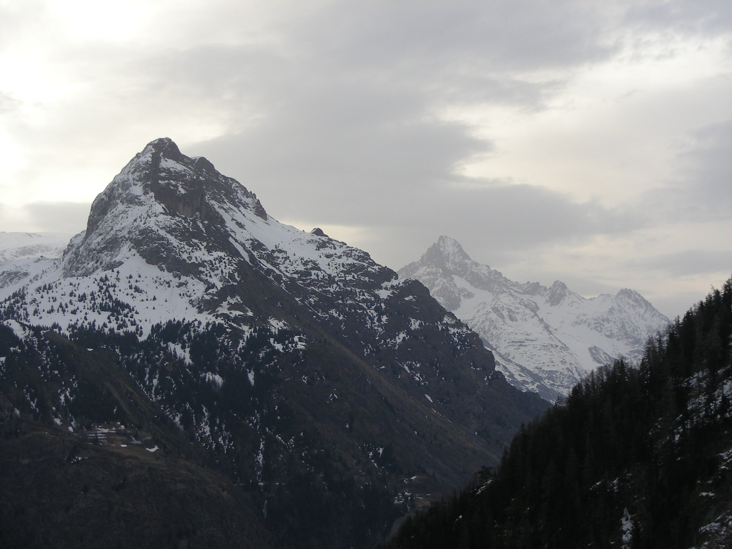 Ciel voilé sur l'Oisans