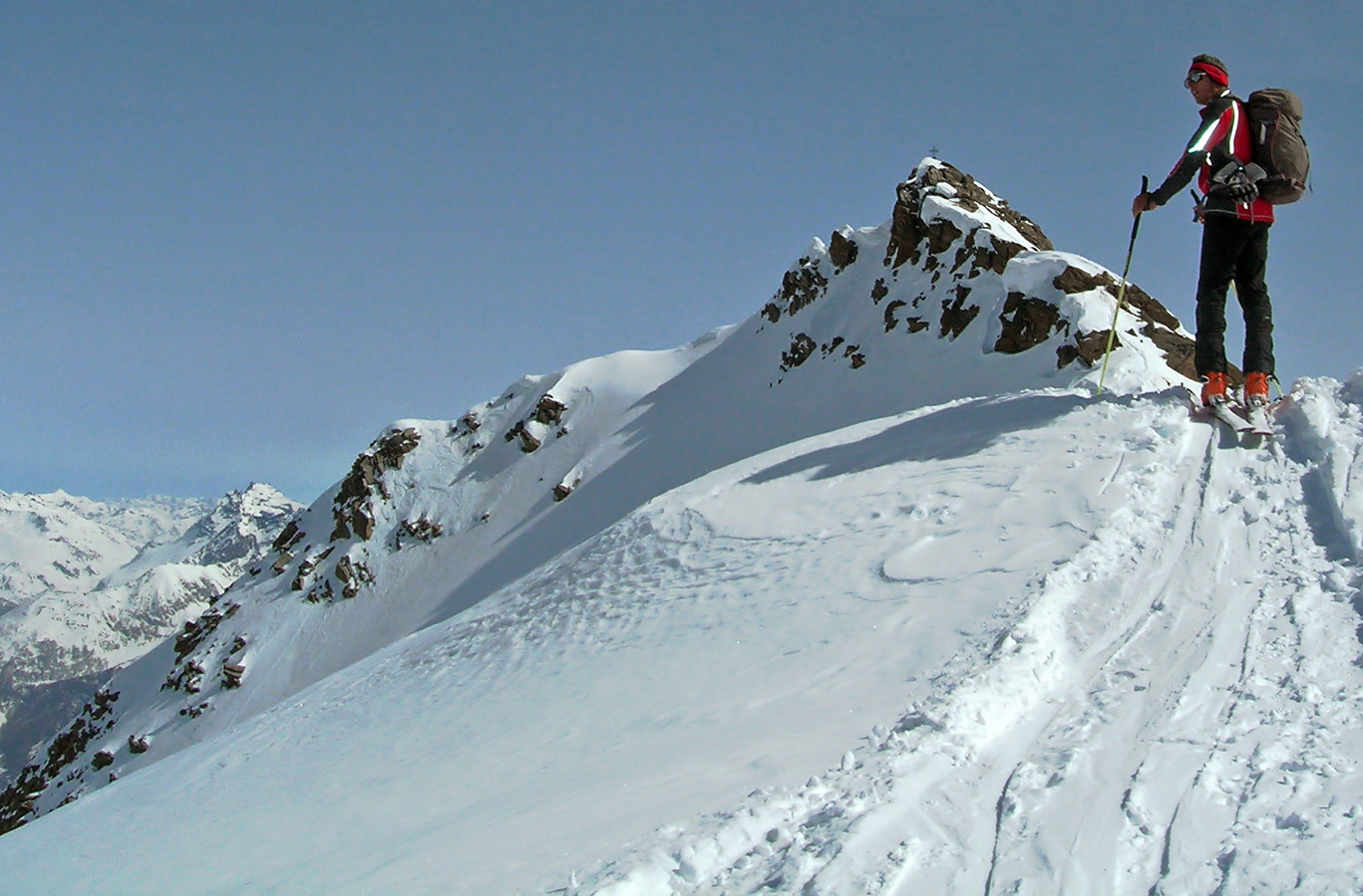 Piz Cancian; Gianluca ormai al ski depot...
